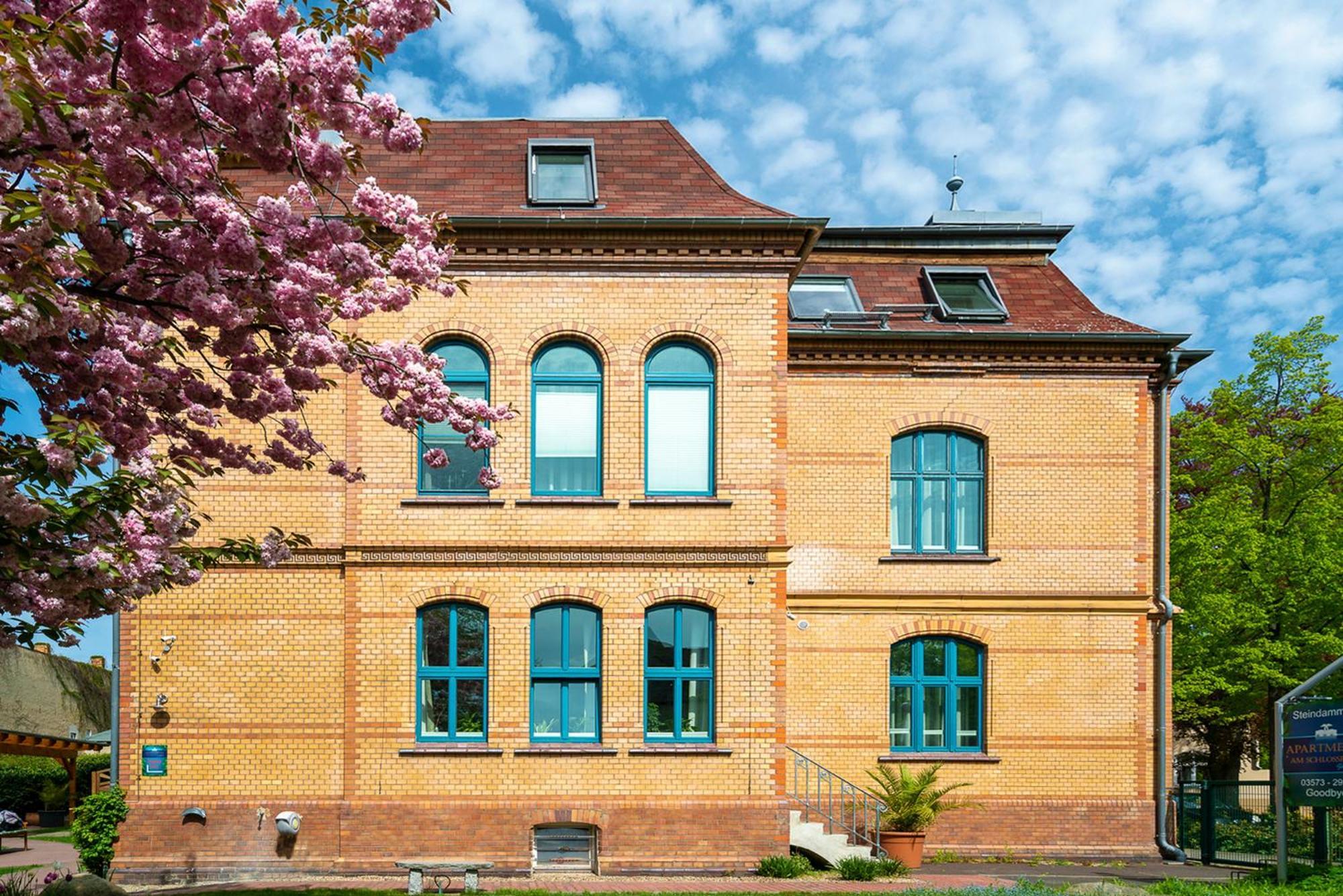 Am Schlosspark Apartment *